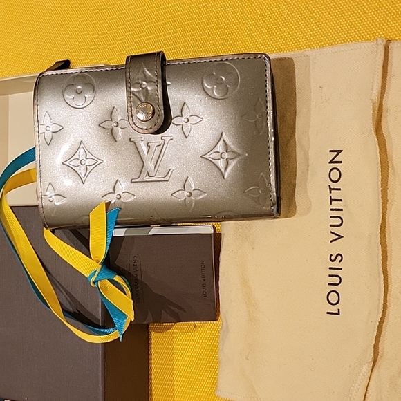 💯Auth Louis Vuitton LV Monogram Vernis Patent Leather French Purse Wallet - Picture 1 of 13